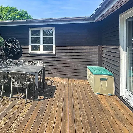 Pet Friendly In With Wifi Holiday home